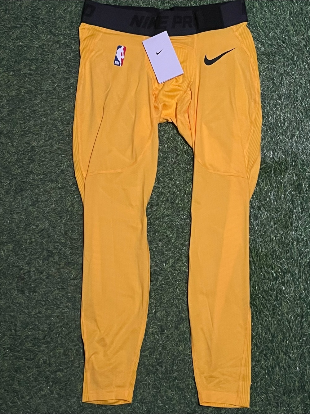 Nike Pro NBA Team Player Issue 3/4 Compression Tights Men's M Yellow DN1548-728